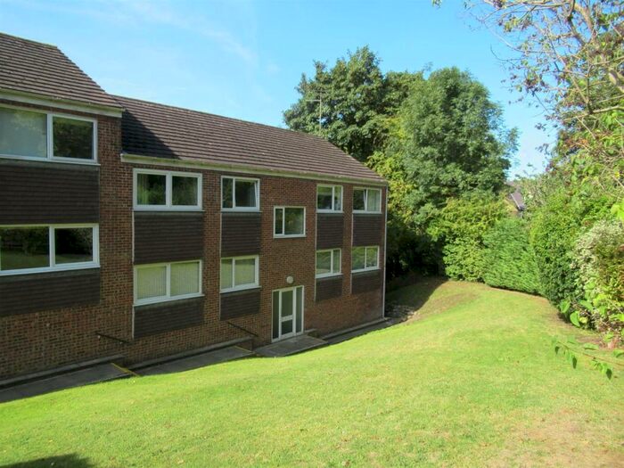 2 Bedroom Flat To Rent In Coppice Beck Court, Harrogate, HG1