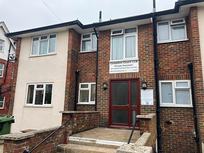2 Bedroom Flat To Rent In Dorset Road, Bexhill-On-Sea, TN40