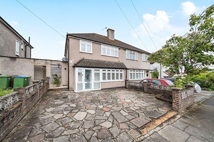 3 Bedroom Semi Detached House For Sale In Sydney Road, Sidcup, DA14