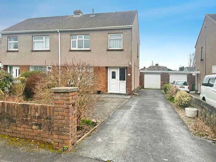 3 Bedroom Semi Detached House For Sale In Greenwood Close, Bridgend, CF31