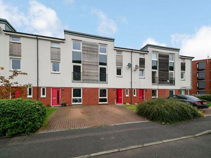 3 Bedroom Terraced House For Sale In Craigend Close, Anniesland, Glasgow, G13
