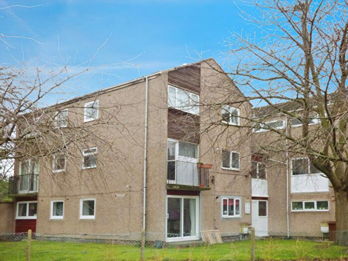 3 Bedroom Maisonette For Sale In Hilton Road, Dunfermline, KY11