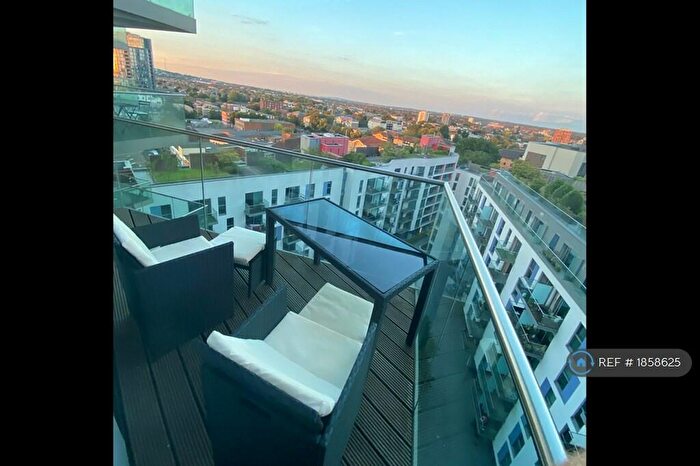 2 Bedroom Flat To Rent In Saffron Central Square, Croydon, CR0