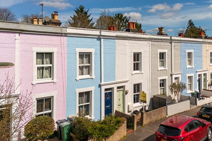 2 Bedroom Terraced House For Sale In Warren Road, Reigate, RH2