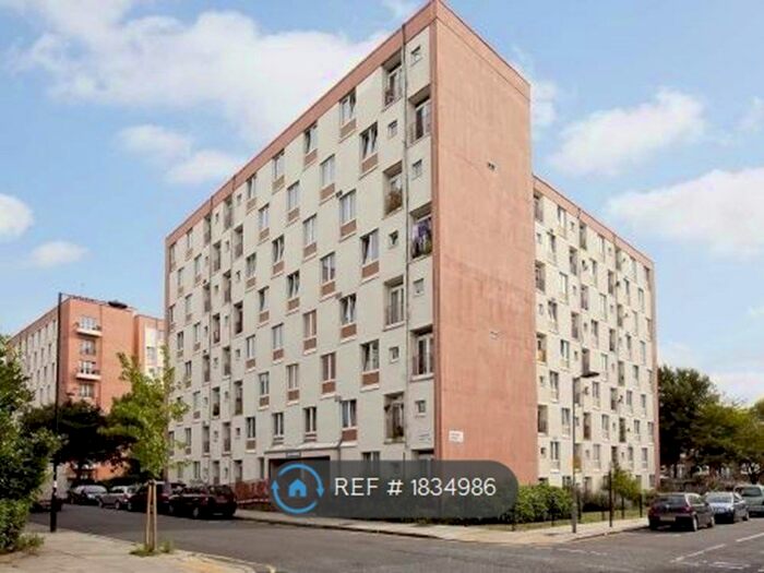 2 Bedroom Flat To Rent In Hawkshead, London, NW1