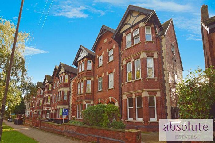 2 Bedroom Flat To Rent In Clapham Road, Bedford, MK41