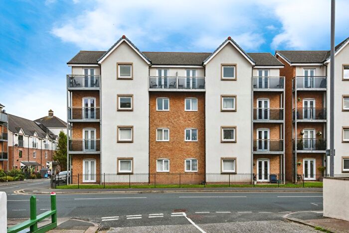 2 Bedroom Flat To Rent In Mears Beck Close, Morecambe, LA3