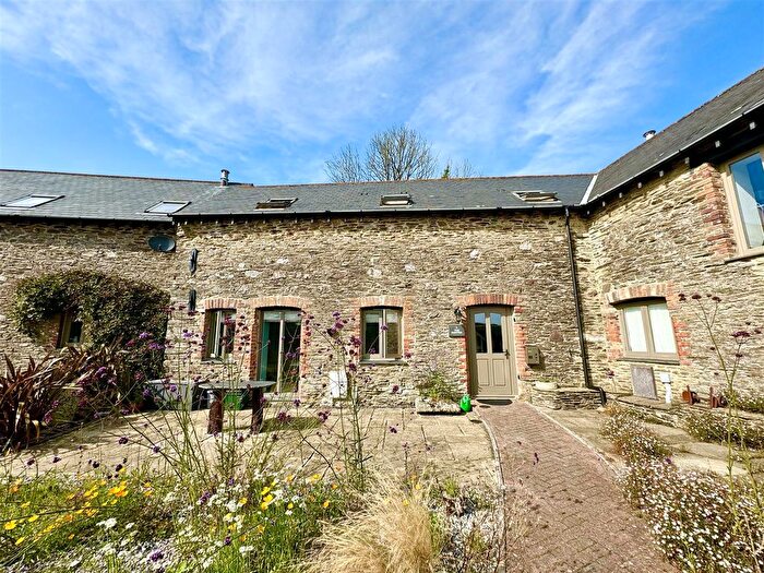 3 Bedroom Property To Rent In Venton Court, East Allington, Totnes, TQ9