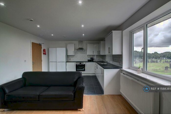 8 Bedroom Penthouse To Rent In Stonemasons Close, Liverpool, L7