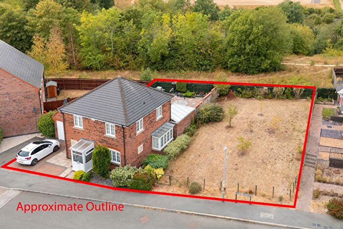 3 Bedroom Detached House For Sale In Tawny Lane, Desborough, Kettering, NN14