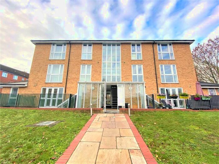 2 Bedroom Apartment To Rent In London Road, Mitcham Junction, Mitcham, CR4