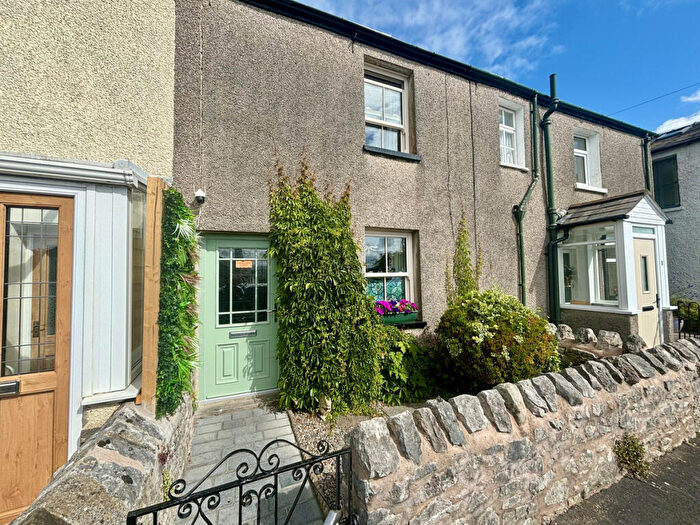 2 Bedroom Cottage For Sale In Back Lane, Warton, LA5