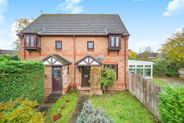 1 Bedroom Semi Detached House For Sale In Guildford, Surrey, GU4
