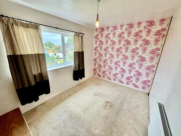 2 Bedroom Semi-Detached House For Sale In Sea Dyke Way, Marshchapel, DN36