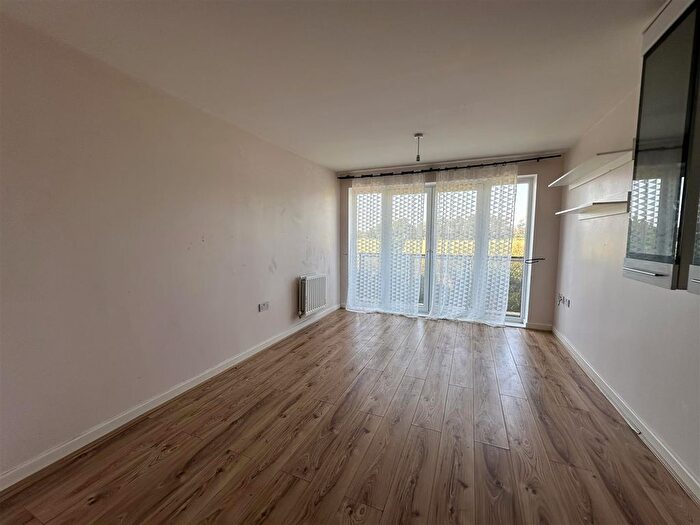 1 Bedroom Flat For Sale In Lorenzo House, Medici Close, IG3