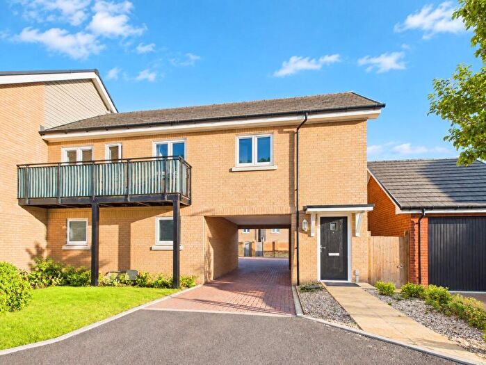 2 Bedroom Coach House For Sale In Florence Way, Netley Abbey, Netley Abbey, SO31