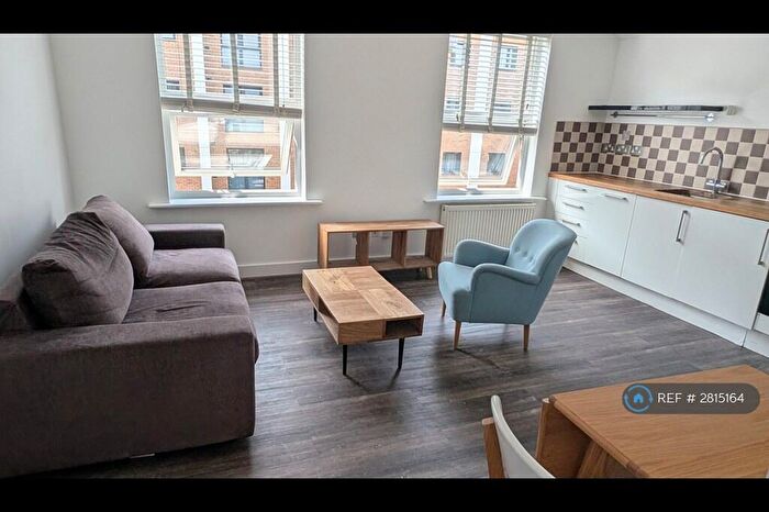 1 Bedroom Flat To Rent In Caledonian Road, London, N7