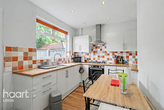3 Bedroom Semi-Detached House For Sale In Parkland Gardens, Leeds, LS6