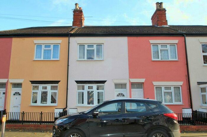 3 Bedroom Terraced House To Rent In Guildford Street, Grimsby, DN32