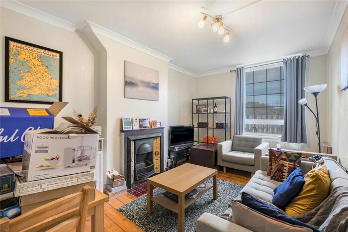 1 Bedroom Flat To Rent In Tabard Street, London, SE1