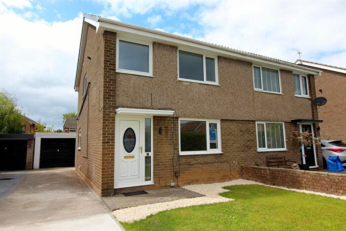 3 Bedroom Semi-Detached House To Rent In Burnmoor Drive, Eaglescliffe, Stockton-On-Tees, TS16