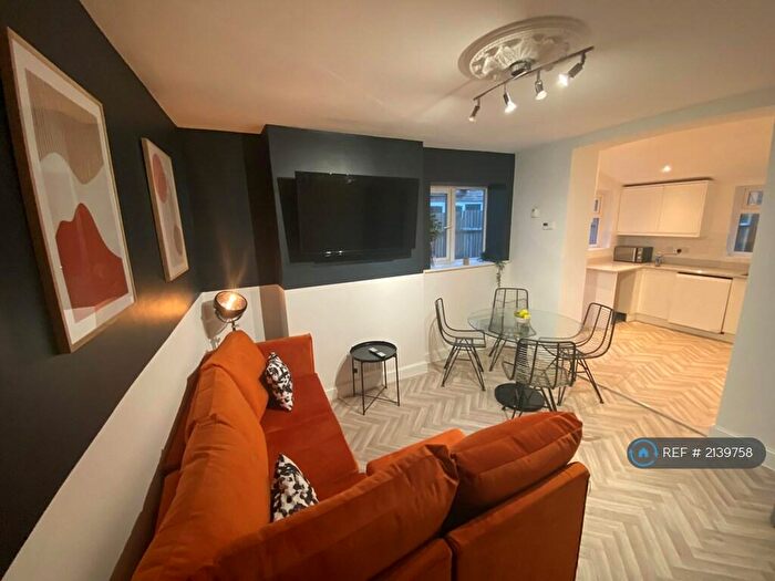 3 Bedroom Semi-Detached House To Rent In Albert Street West, Failsworth, Manchester, M35