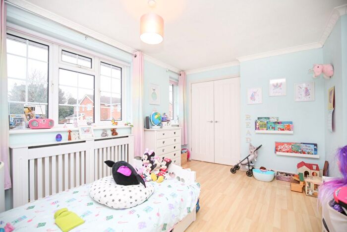 4 Bedroom Detached House For Sale In Loughshaw, Wilnecote, Tamworth, B77