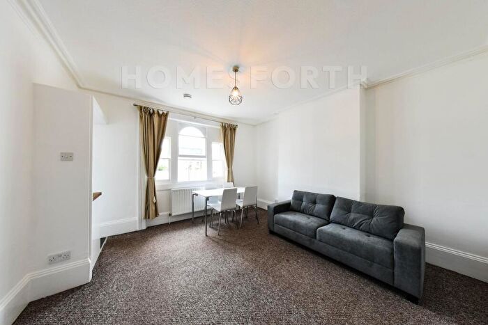 2 Bedroom Flat To Rent In Abbots Place, West Hampstead, NW6