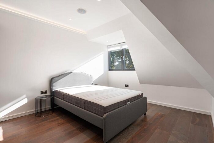 2 Bedroom Apartment To Rent In Noble House, Woodstock Road, London, NW11