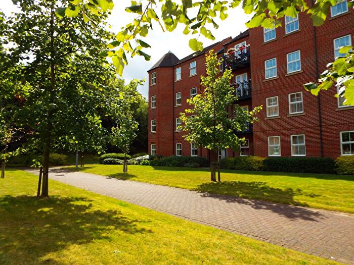 2 Bedroom Apartment To Rent In Wenlock Drive, NG2