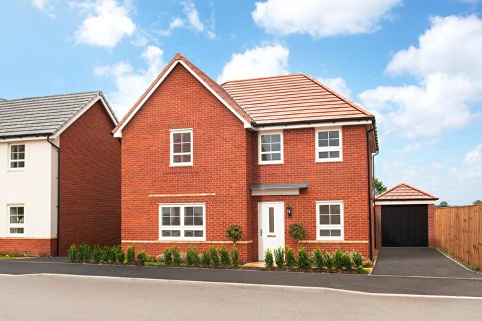 4 Bedroom Detached House For Sale In Low Road, Dovercourt, Essex, CO12