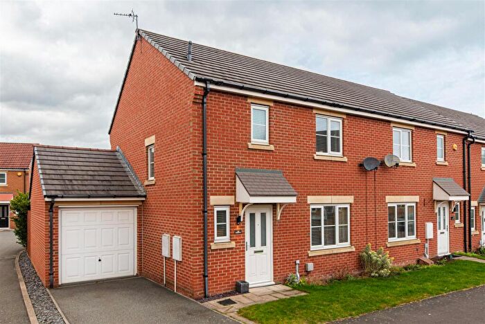 3 Bedroom End Of Terrace House For Sale In Hastings Drive, Shiremoor, Newcastle Upon Tyne, NE27
