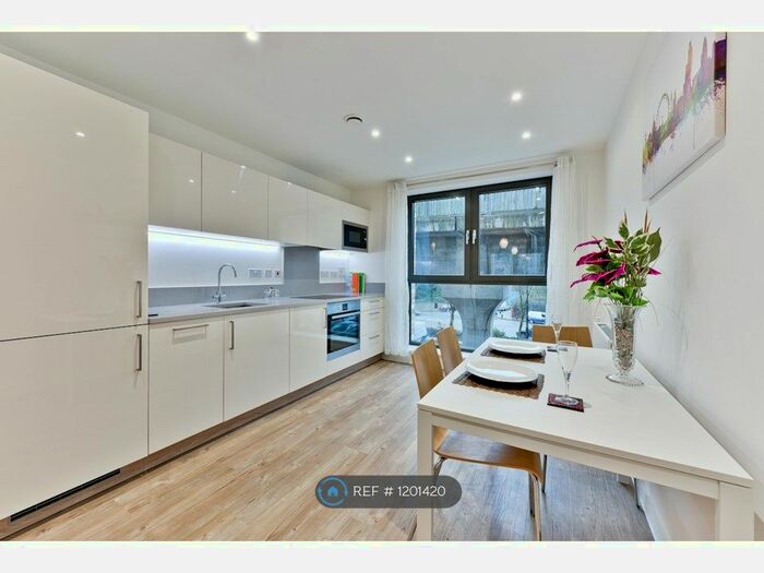 1 Bedroom Flat To Rent In Kingfisher Heights, London, E16