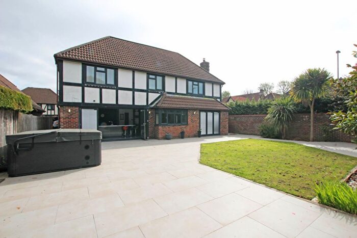 5 Bedroom Detached House For Sale In Rectory Close, Eastbourne, BN20
