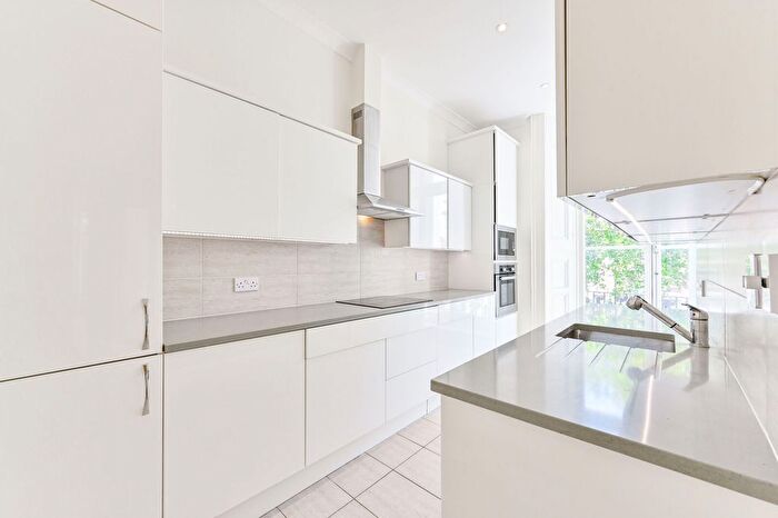 1 Bedroom Flat To Rent In Sussex Gardens, Hyde Park Estate, London, W2