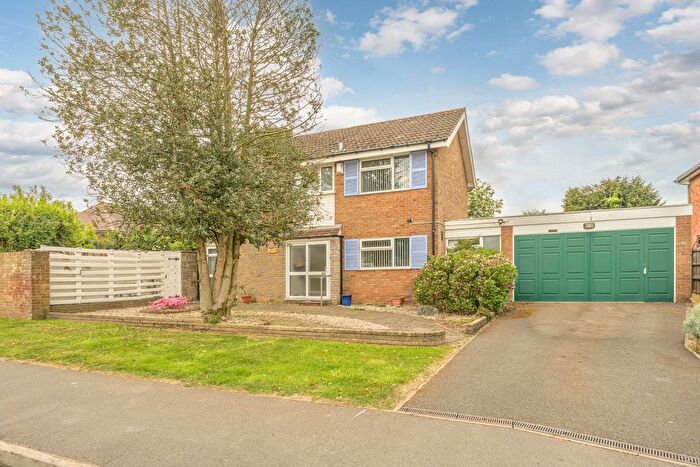 4 Bedroom Detached House For Sale In Knightlow Road, Harborne, Birmingham, B17