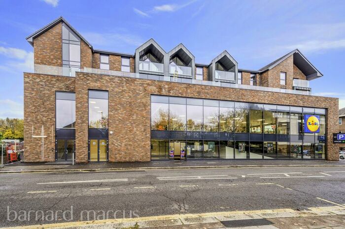 2 Bedroom Apartment To Rent In Upper High Street, Epsom, KT17