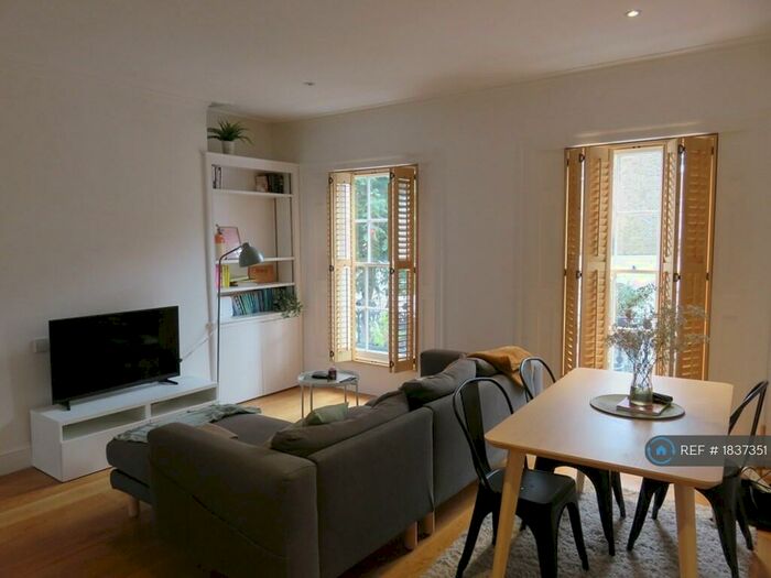 2 Bedroom Maisonette To Rent In Gerrard Road, London, N1