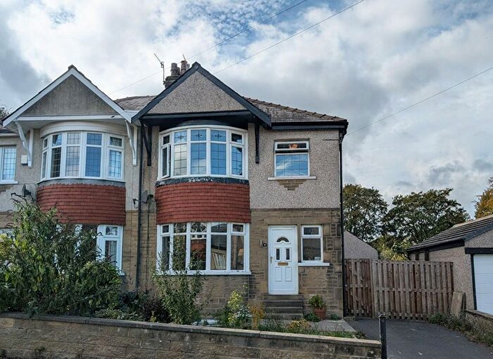 3 Bedroom Semi-Detached House For Sale In Fern Hill Avenue, Shipley, BD18