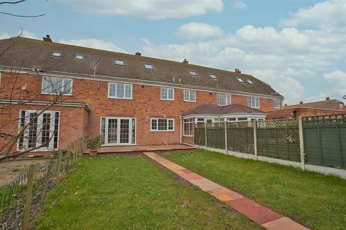 4 Bedroom Property To Rent In Gainsborough Close, Folkestone, CT19