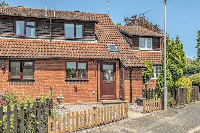 2 Bedroom Terraced House To Rent In Goose Acre, Chesham, HP5