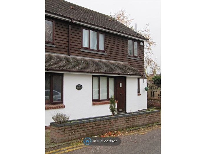 1 Bedroom Semi-Detached House To Rent In St. Leonards Court, Sandridge, St. Albans, AL4