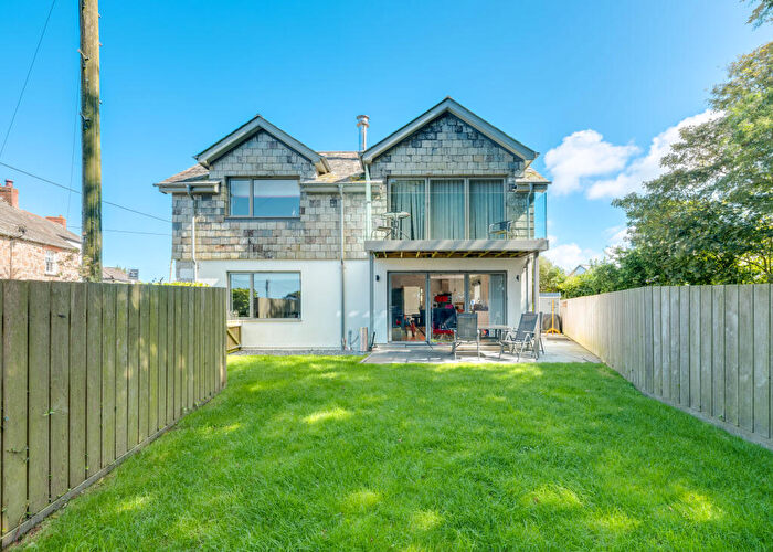 3 Bedroom Detached House For Sale In Pentire, PL27