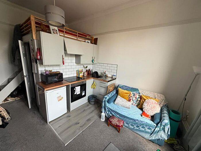 1 Bedroom Flat To Rent In Elmore Road, Sheffield, S10