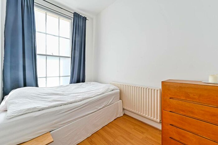 1 Bedroom Flat For Sale In Camden Street, Camden, London, NW1