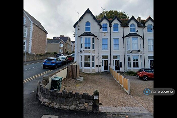 2 Bedroom Flat To Rent In Abergele Road, Colwyn Bay, LL29