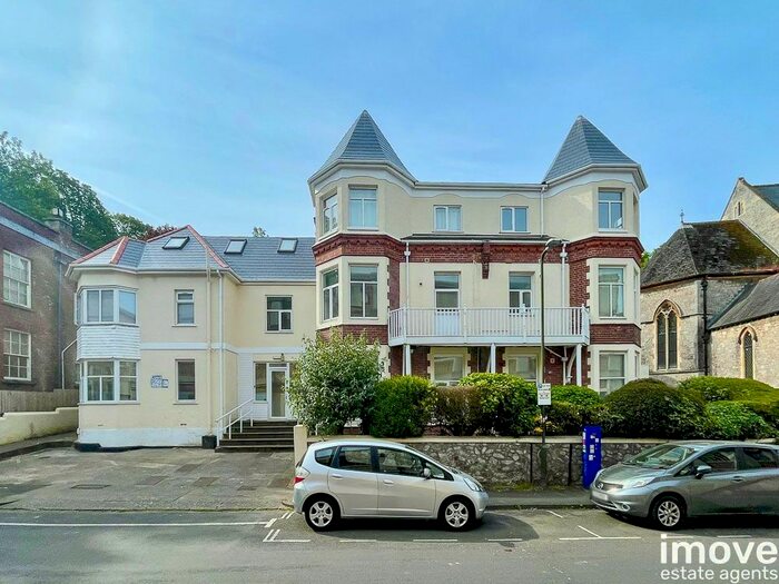 1 Bedroom Flat To Rent In Apsley House, Torwood Gardens Road, Torquay, TQ1