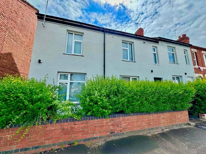 Studio To Rent In Foleshill Road, Coventry, CV6
