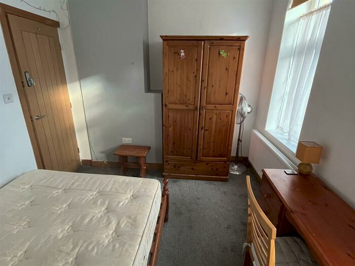 1 Bedroom House To Rent In Herbert Street, Burnley, BB11