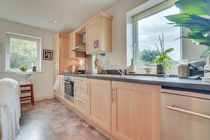 2 Bedroom Flat For Sale In Cornmill View, Horsforth, Leeds, West Yorkshire, LS18
